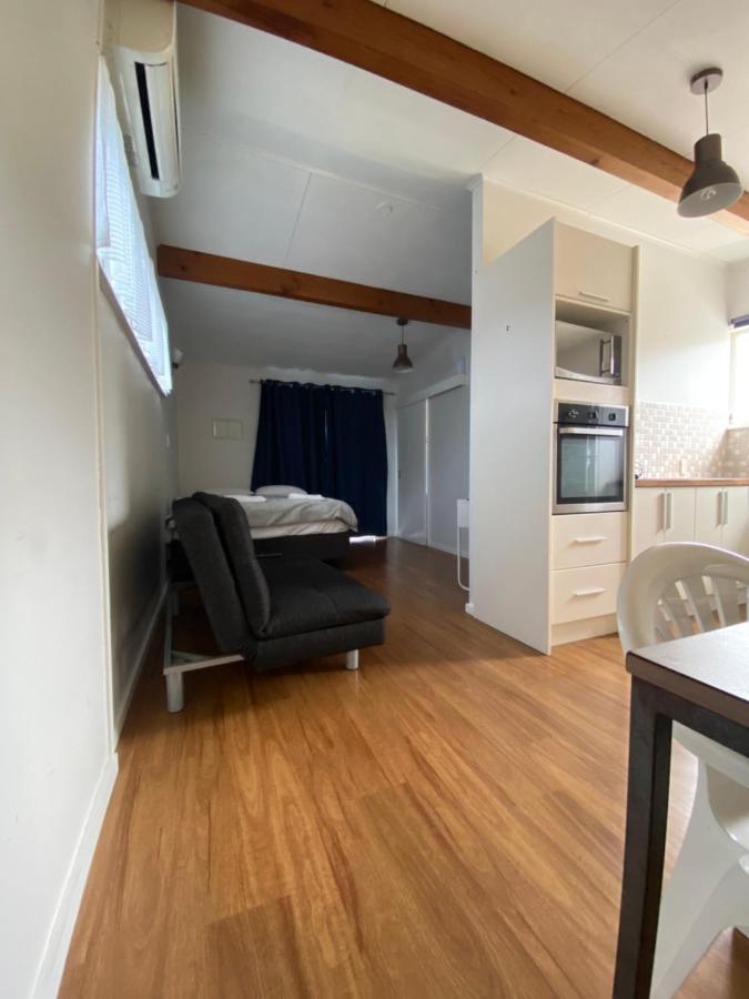 Featherston Motels And Camping Dış mekan fotoğraf