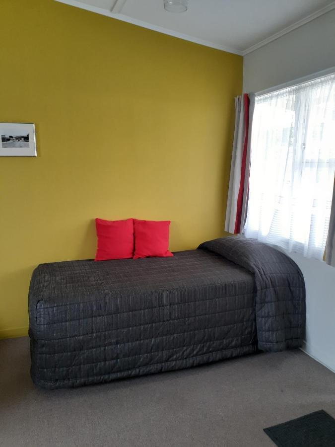 Featherston Motels And Camping Dış mekan fotoğraf