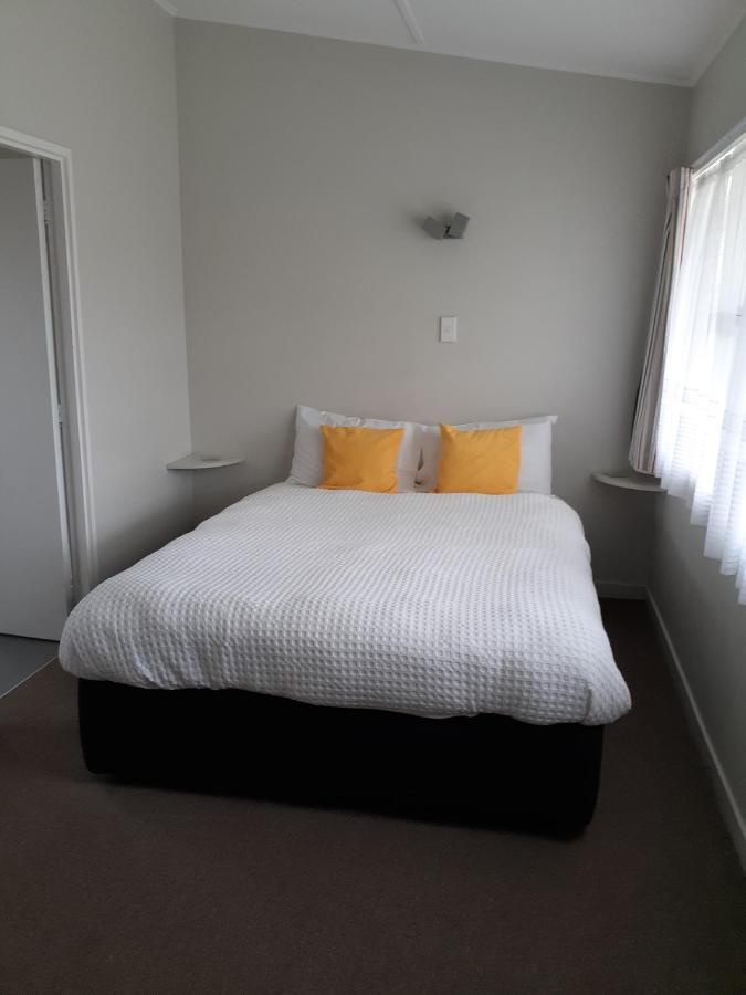 Featherston Motels And Camping Dış mekan fotoğraf